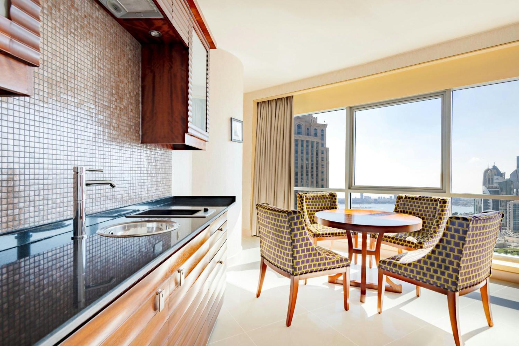 Qabila Westbay Hotel By Marriott Ντόχα Εξωτερικό φωτογραφία Kitchenette
