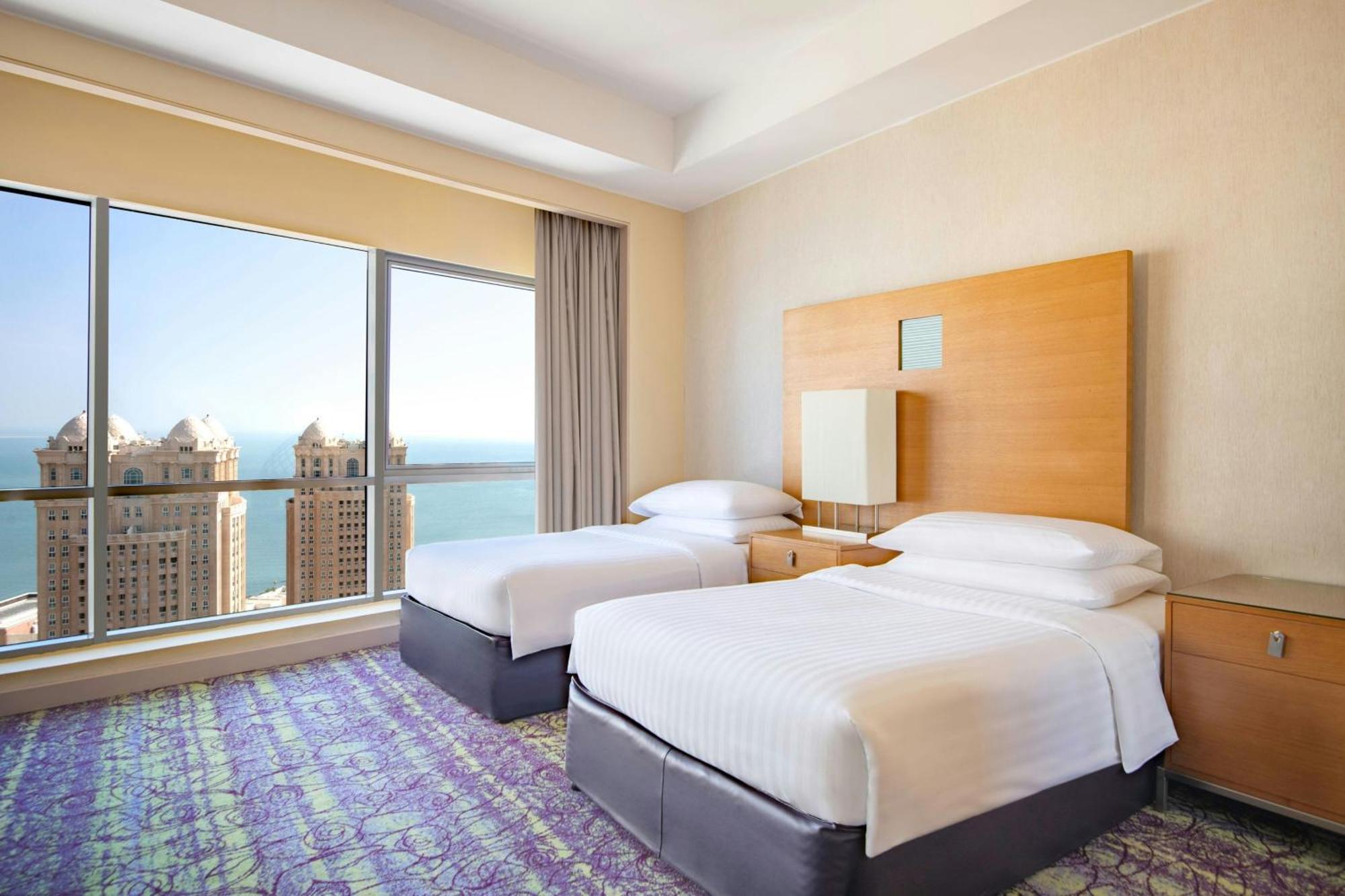 Qabila Westbay Hotel By Marriott Ντόχα Εξωτερικό φωτογραφία A guest room at the Atlantis, The Royal