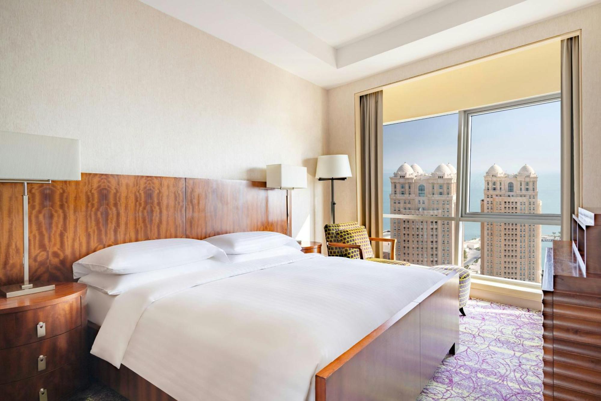 Qabila Westbay Hotel By Marriott Ντόχα Εξωτερικό φωτογραφία A bedroom at the Jumeirah Atlantis